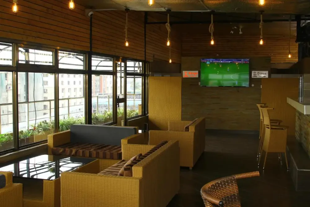 Airport Landing Hotel — photo 5