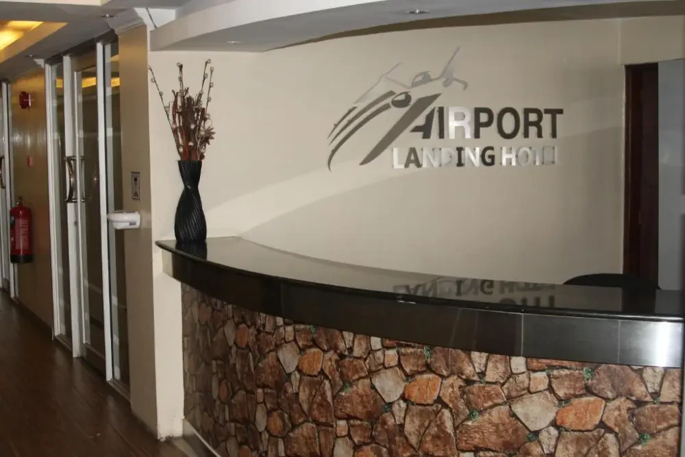 Airport Landing Hotel — main photo