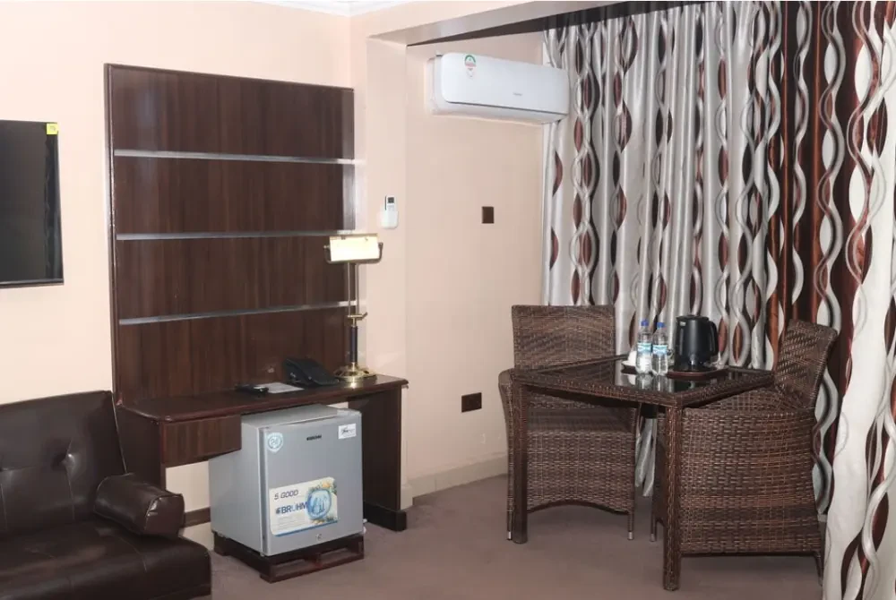 Room Image 7