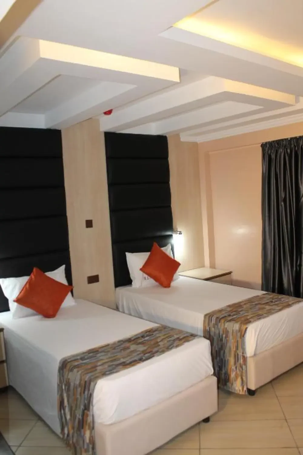 Room Image 4