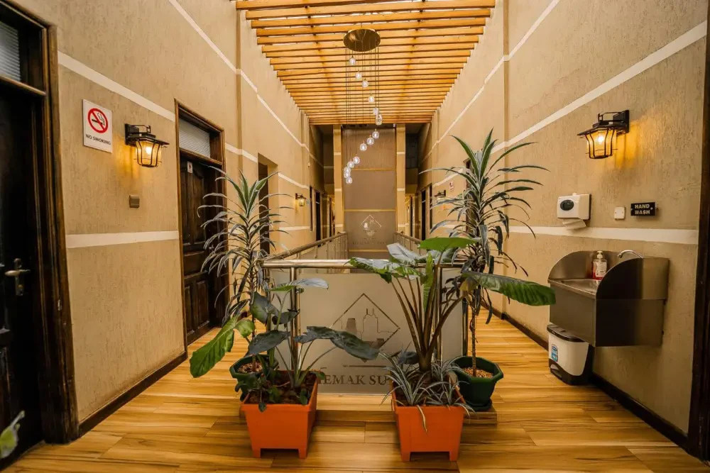 Room Image 3