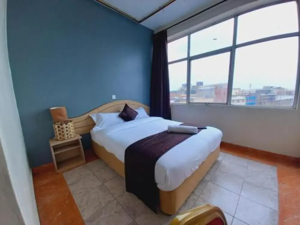 Room Image 4