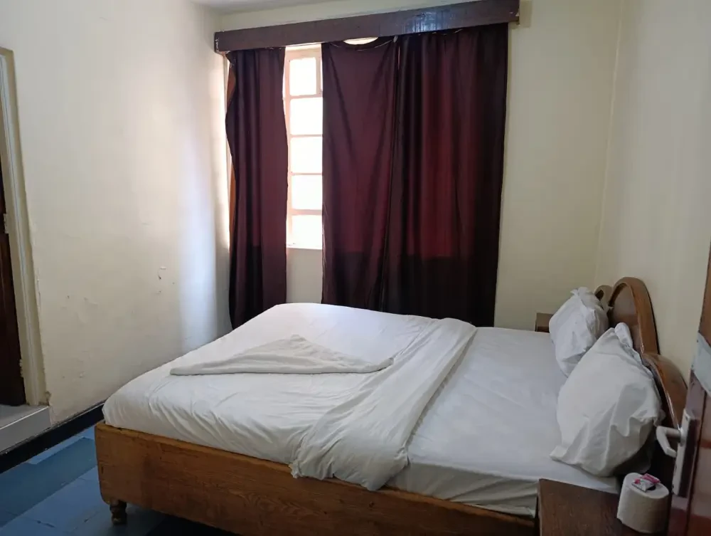 Room Image 5