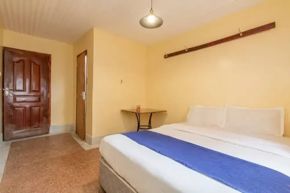 Room Image 3