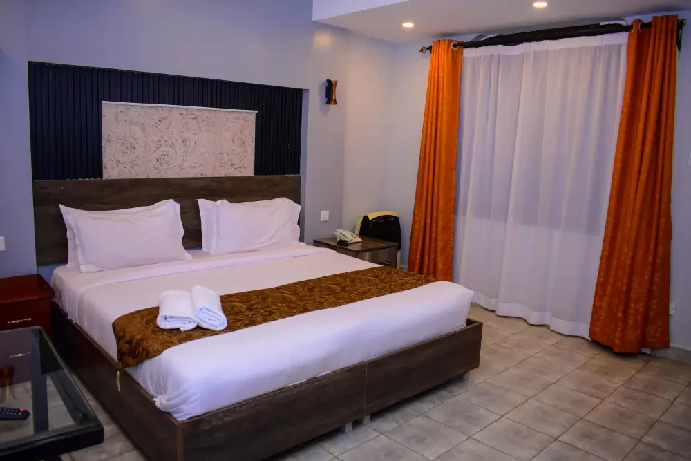 Room Image 3