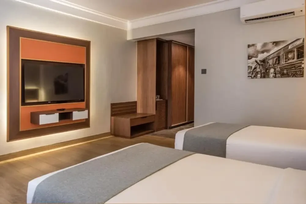 Room Image 5