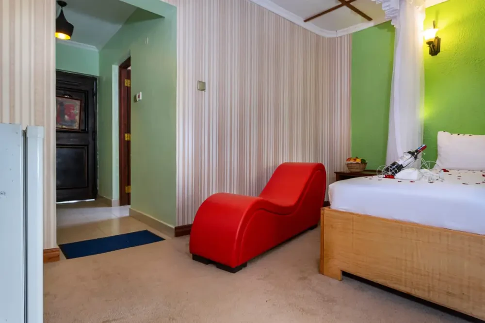 Room Image 3