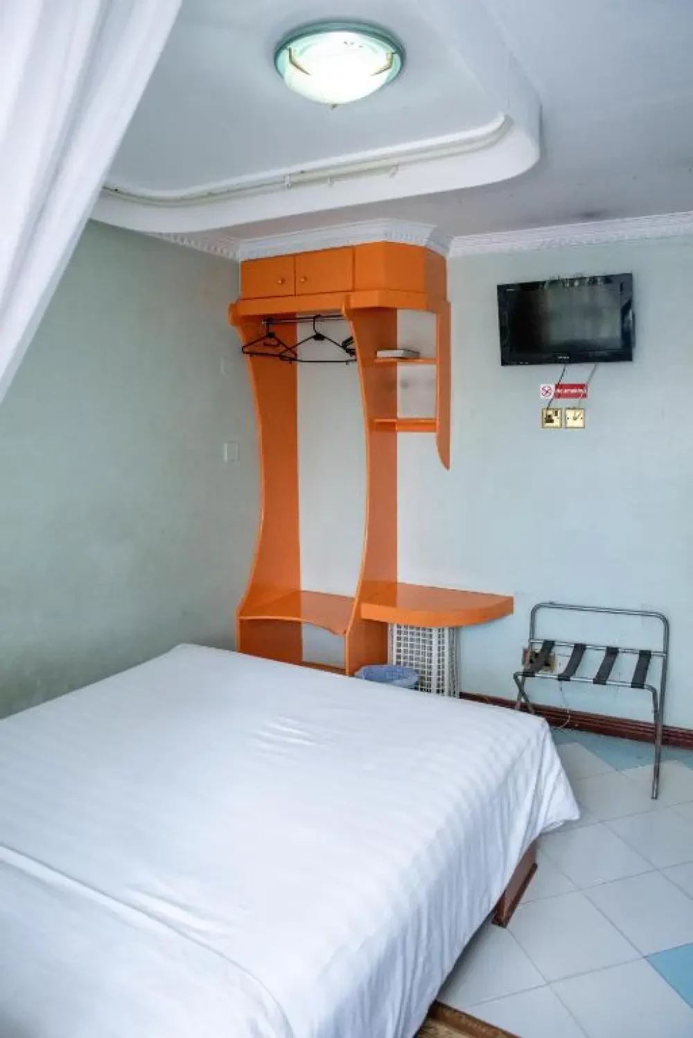 Room Image 3