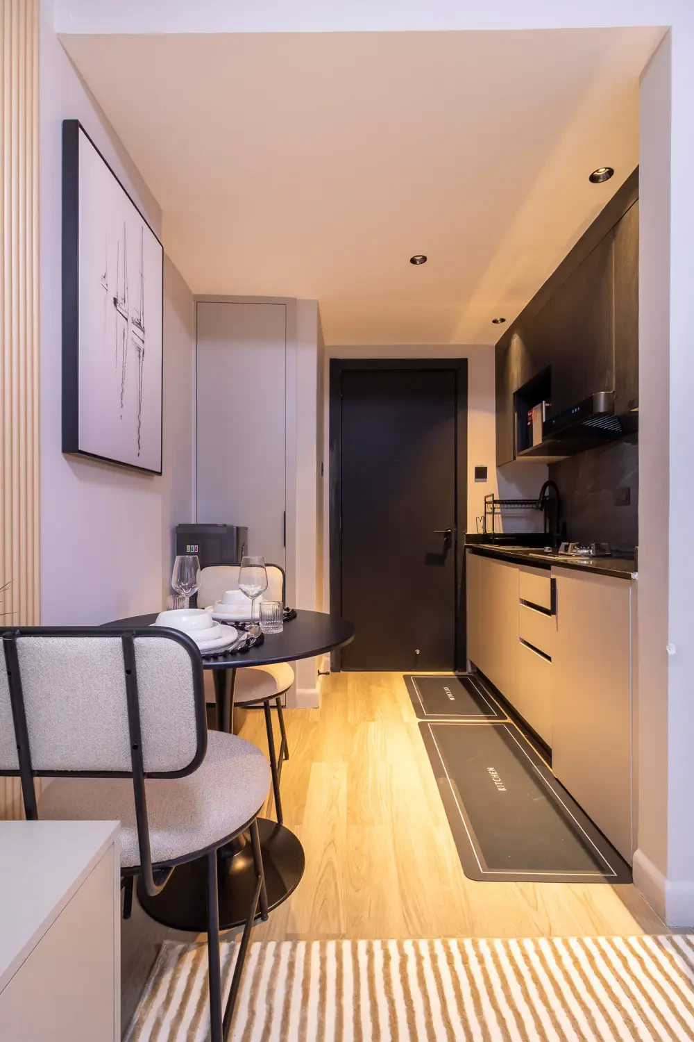 Premium Studio in UpperHill 2505 — photo 30