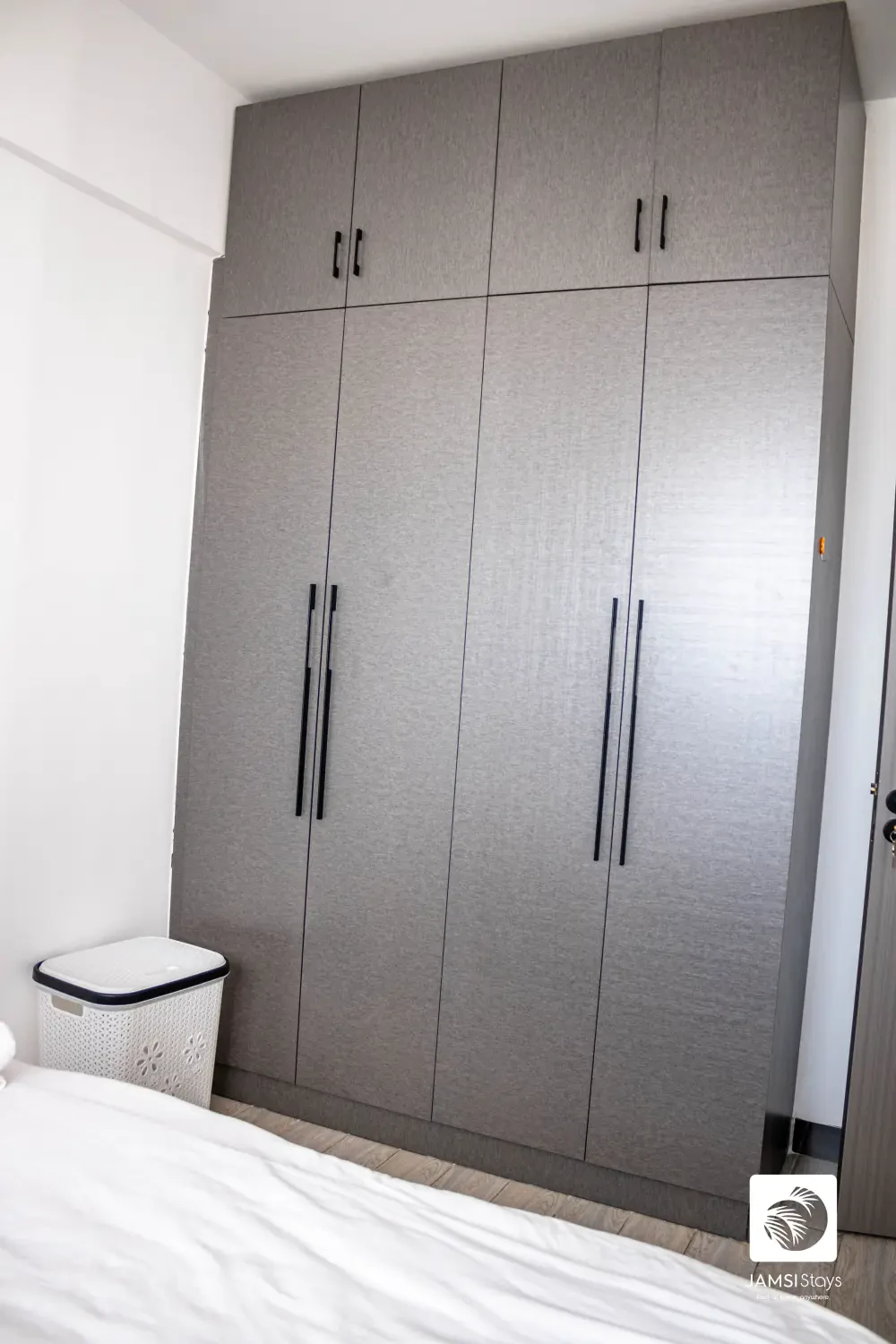 2 bedroom Neptune Residency — photo 9