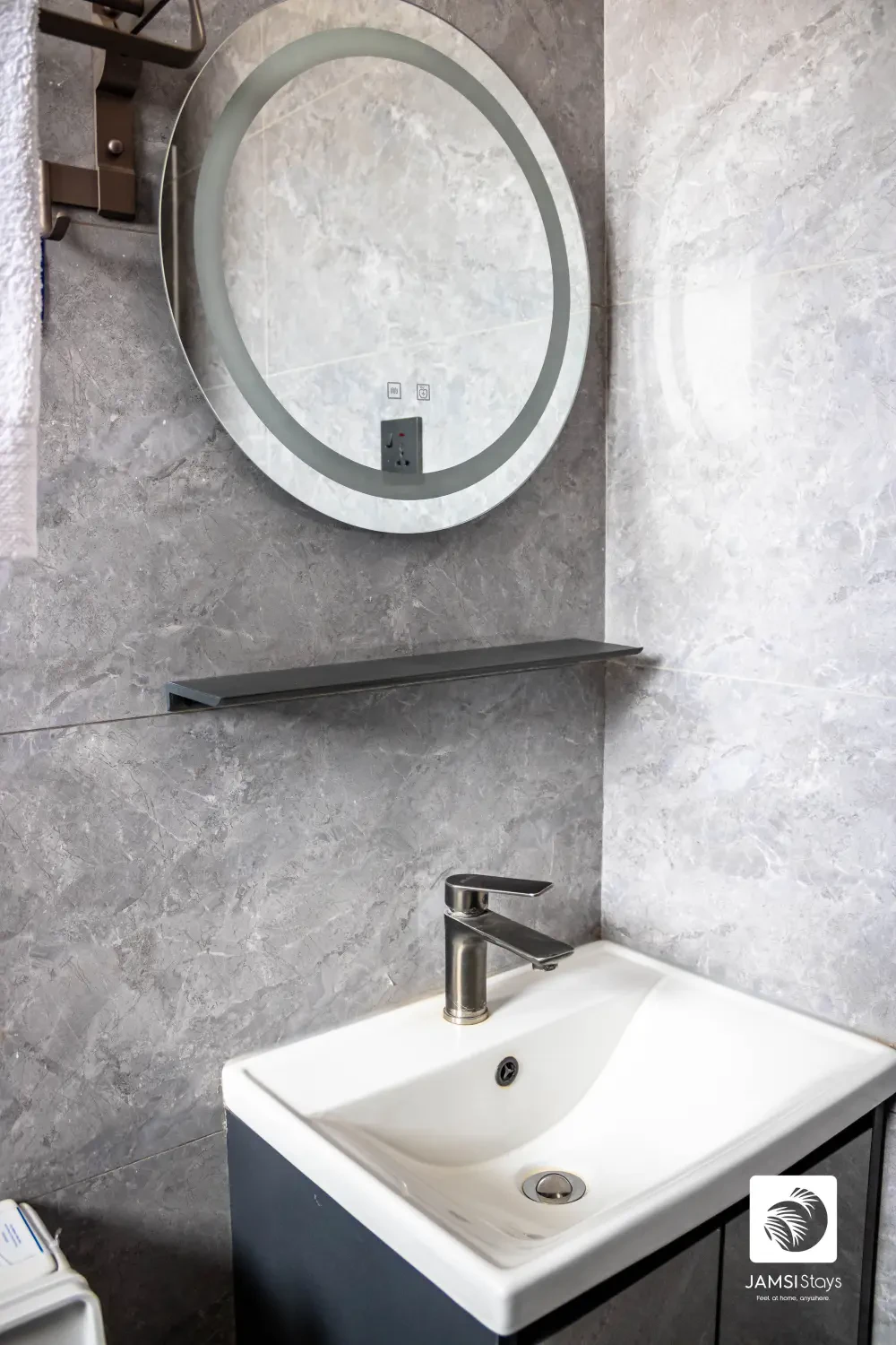 2 bedroom Neptune Residency — photo 12