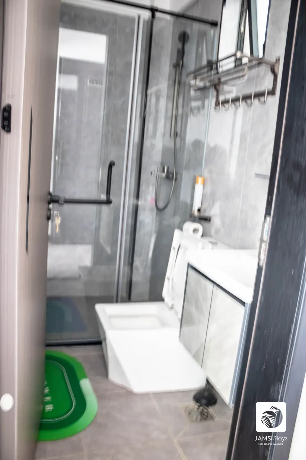2 bedroom Neptune Residency — photo 18