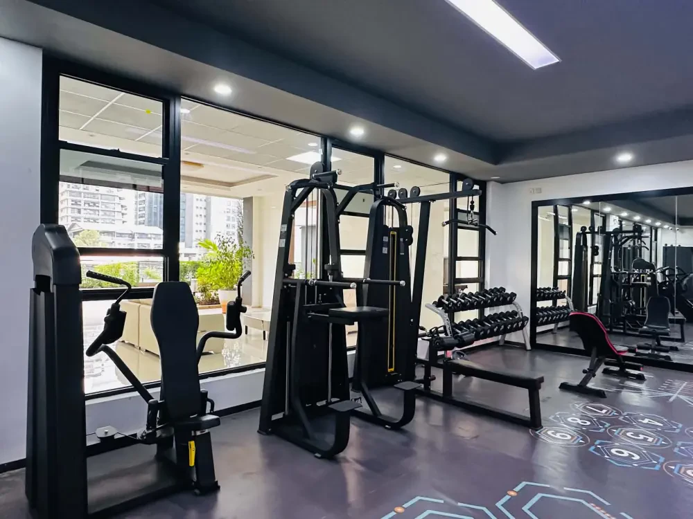 Misty Springs 1BR Apartment with a Pool, Gym and Kids Play Area — photo 10