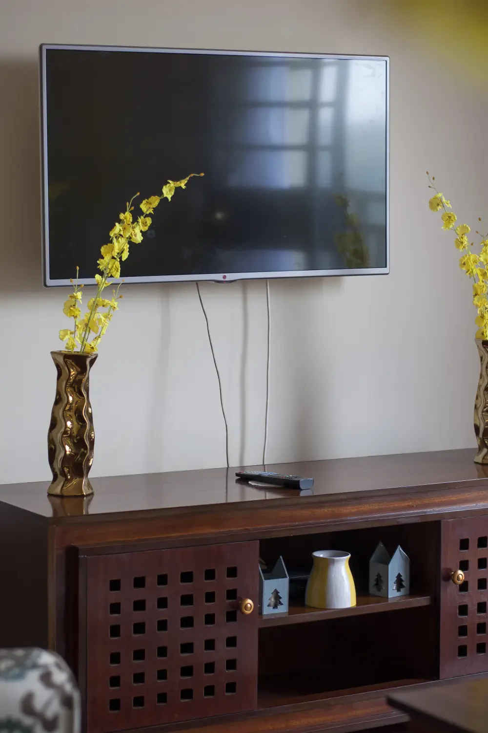 SHERRY’s SAFARI HOUSE 1BD IN WESTLANDS, — main photo