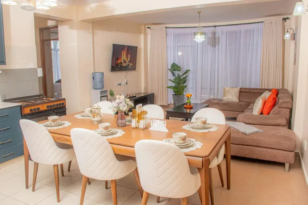 Dreamy Deluxe Furnished Apartment — main photo