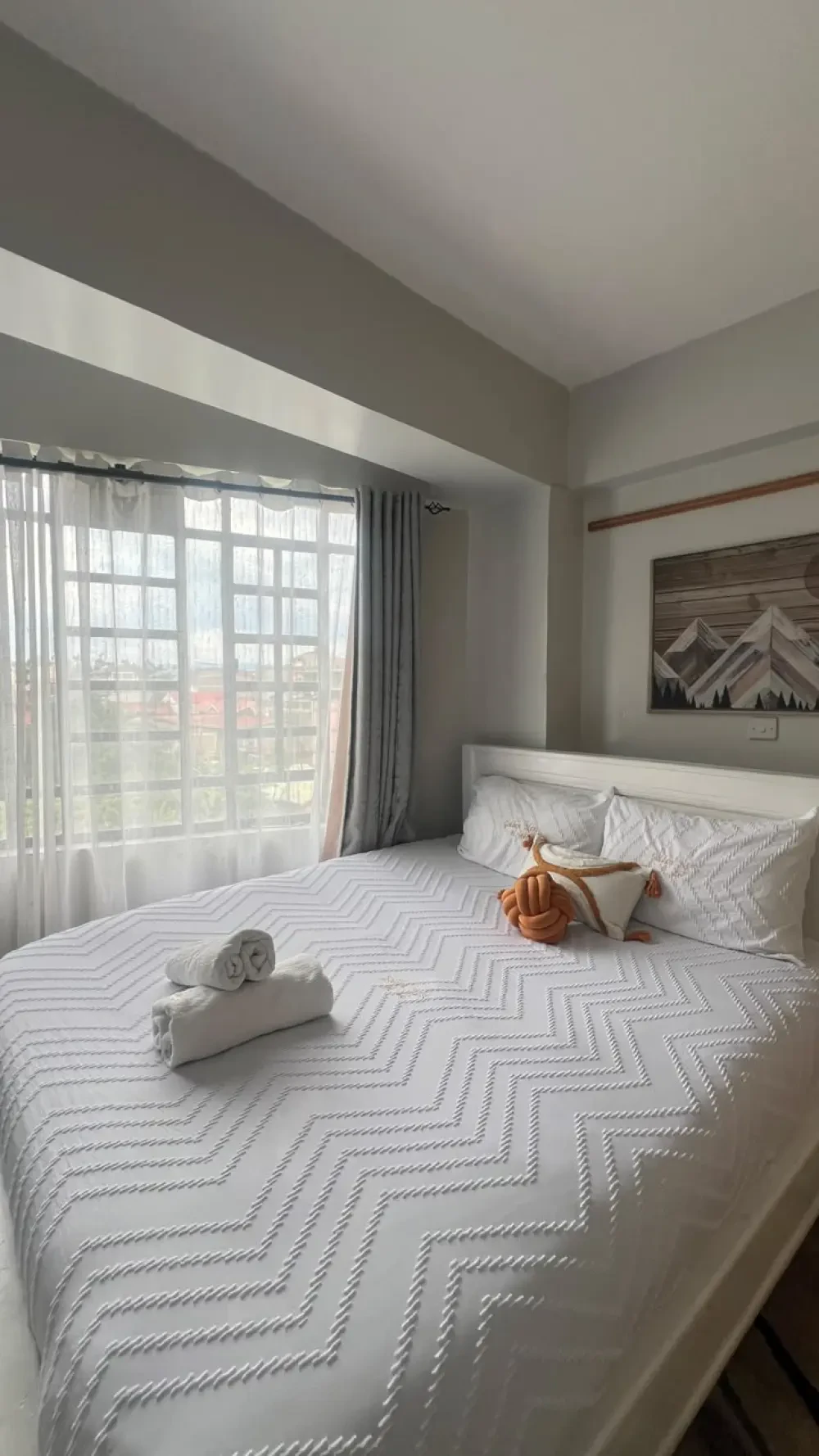 Golden Nest 2-bedroom ensuite — photo 11
