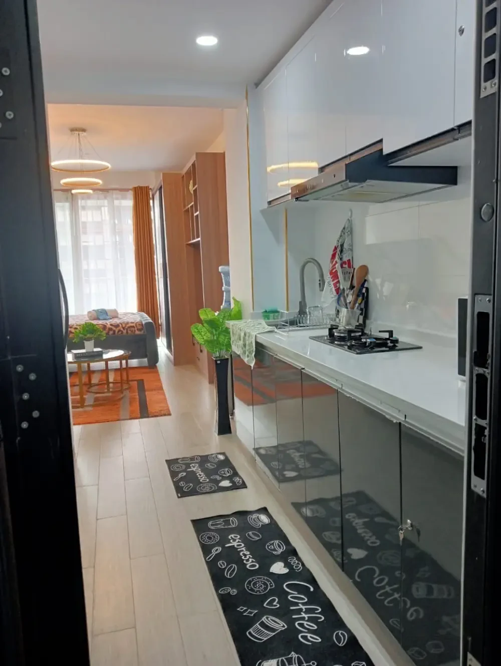 studio Goldpark homes — photo 4