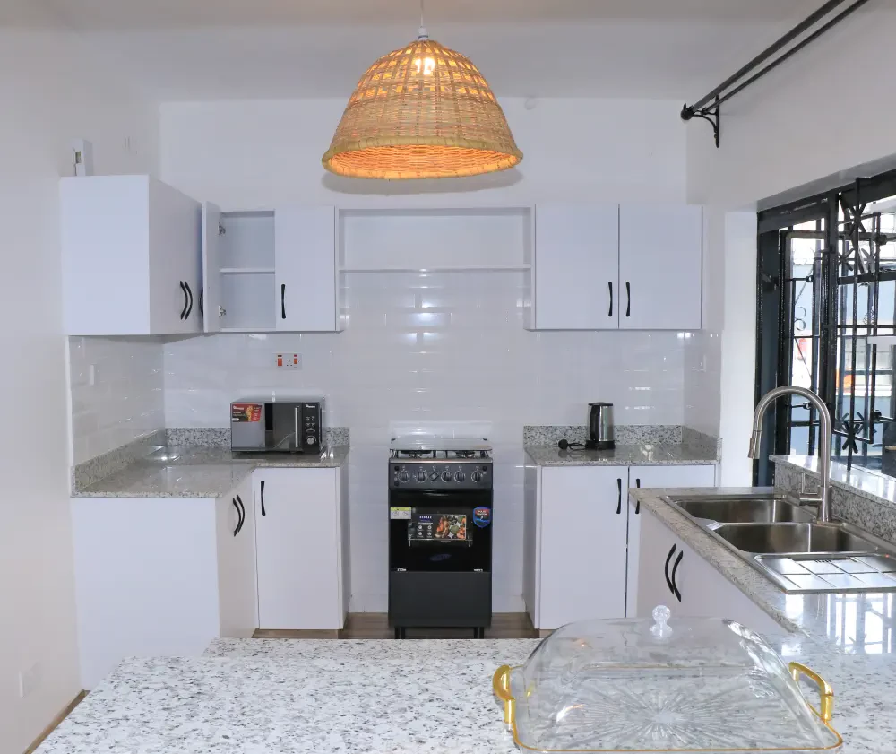 Rose Crown Suites Ascot Ascot A1 Three-Bedroom Apartment — photo 8